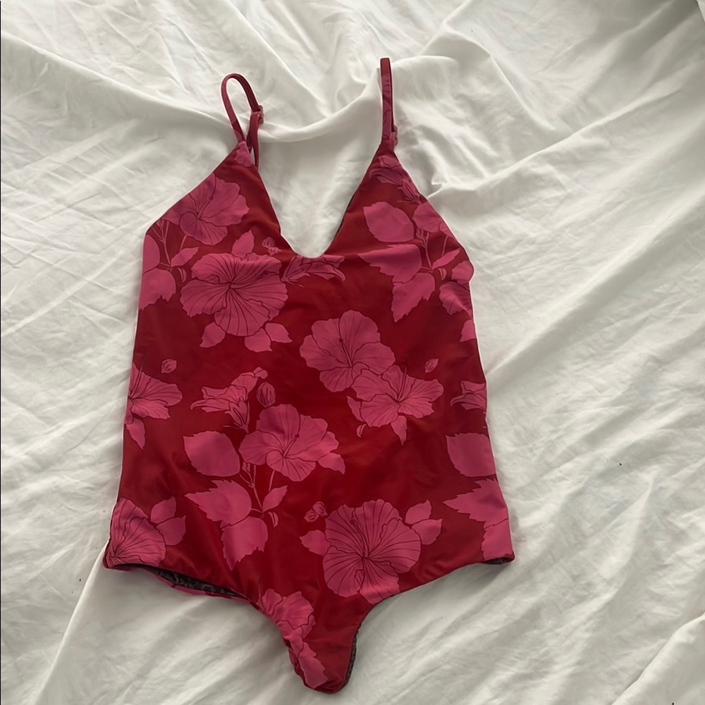 Red and Pink hibiscus ACACIA SWIMWEAR